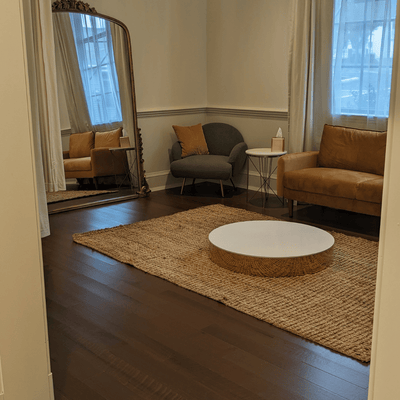 Steller Luxury Retail Linear Lay Dallas Quartered Oak - Dressing Room